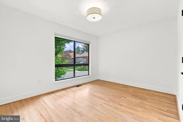 11607 HUNTERS GREEN CT, Reston, VA 20191