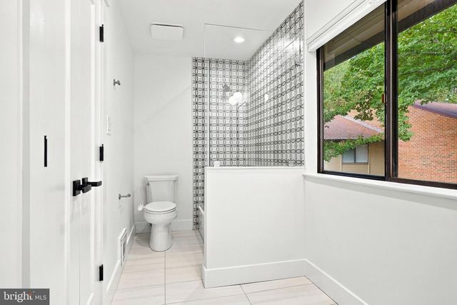 11607 HUNTERS GREEN CT, Reston, VA 20191