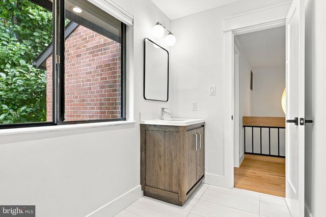 11607 HUNTERS GREEN CT, Reston, VA 20191