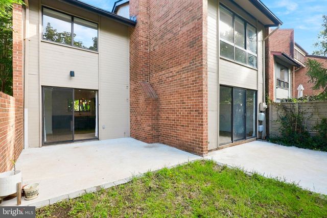 11607 HUNTERS GREEN CT, Reston, VA 20191