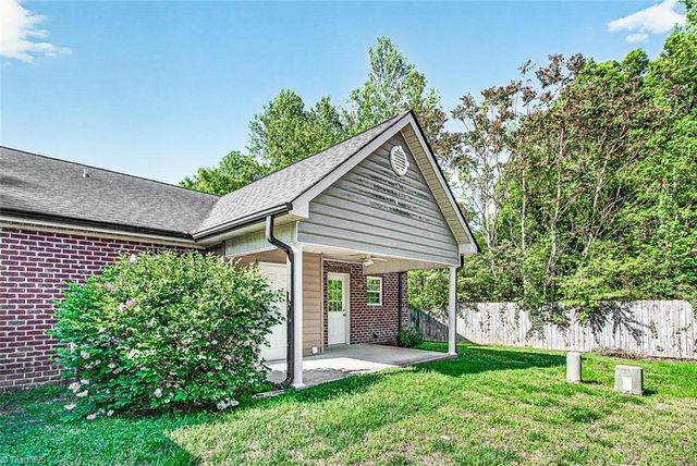716 Dixon Avenue A, Asheboro, NC 27203