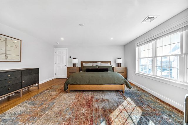 385 Hillside Ave, Needham, MA 02494