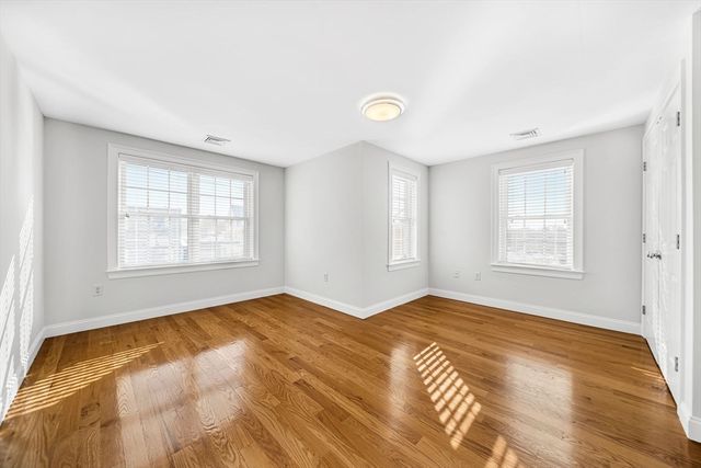 385 Hillside Ave, Needham, MA 02494