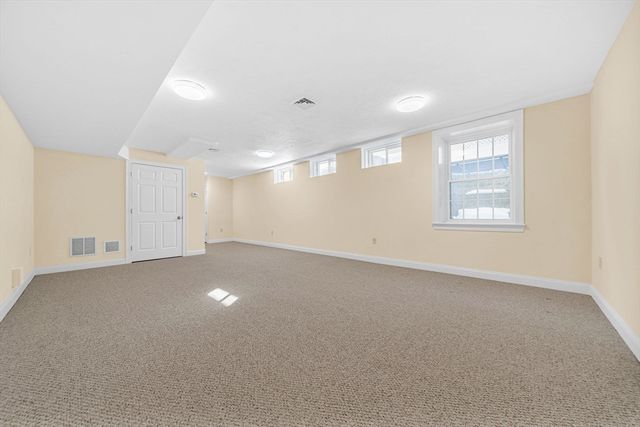 385 Hillside Ave, Needham, MA 02494