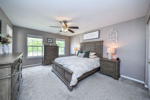 1140 Lakewood Circle, Naperville, IL 60540
