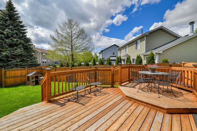 1140 Lakewood Circle, Naperville, IL 60540
