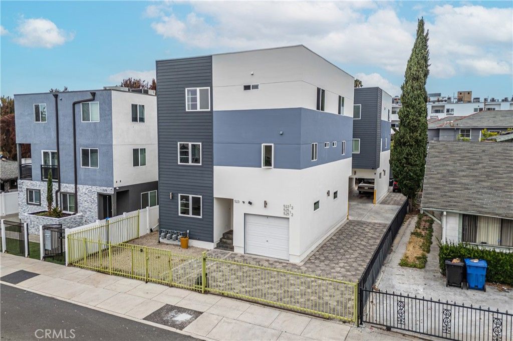 523 N St Andrews, Los Angeles, CA 90004 — exterior