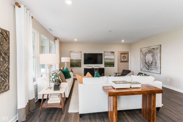 5248 Devonshire Way, Mccordsville, IN 46055