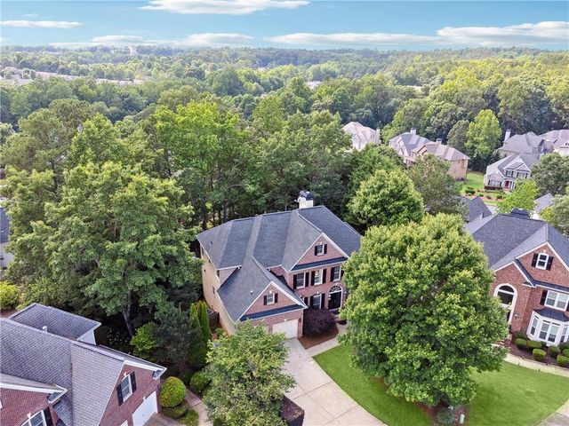 302 Shawnee Indian Lane, Suwanee, GA 30024