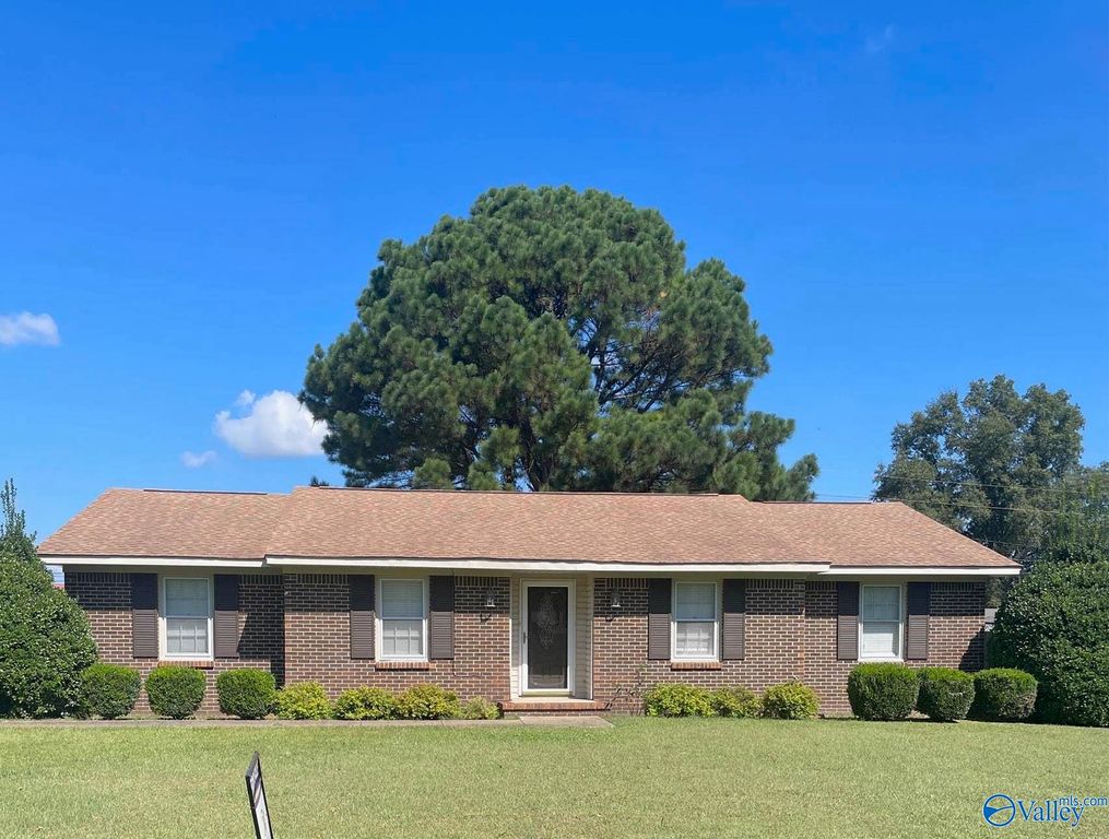108 Pat Street, Athens, AL 35611