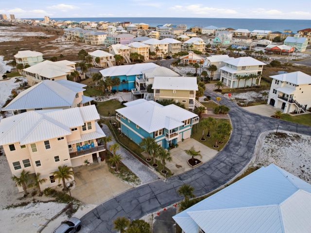 1468 Bermuda Drive, Navarre, FL 32566