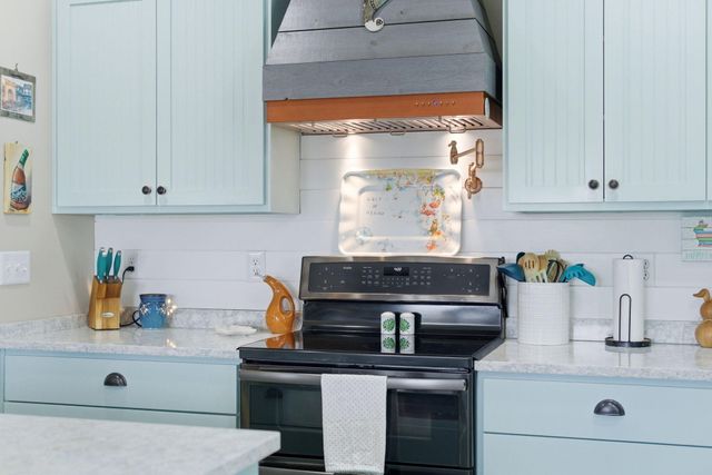 1468 Bermuda Drive, Navarre, FL 32566