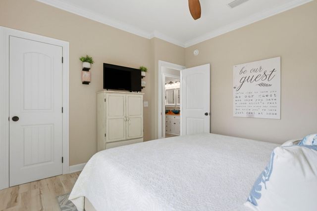 1468 Bermuda Drive, Navarre, FL 32566