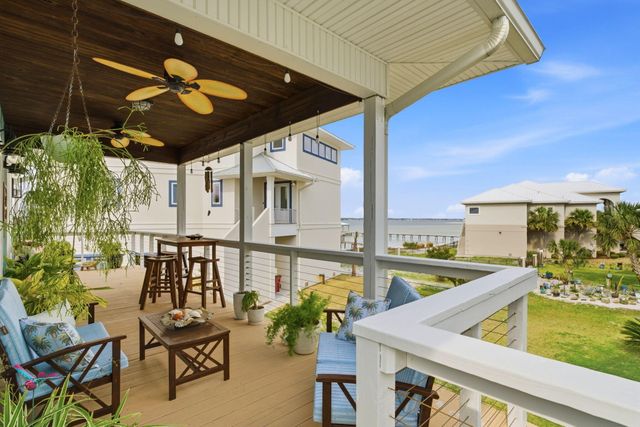 1468 Bermuda Drive, Navarre, FL 32566