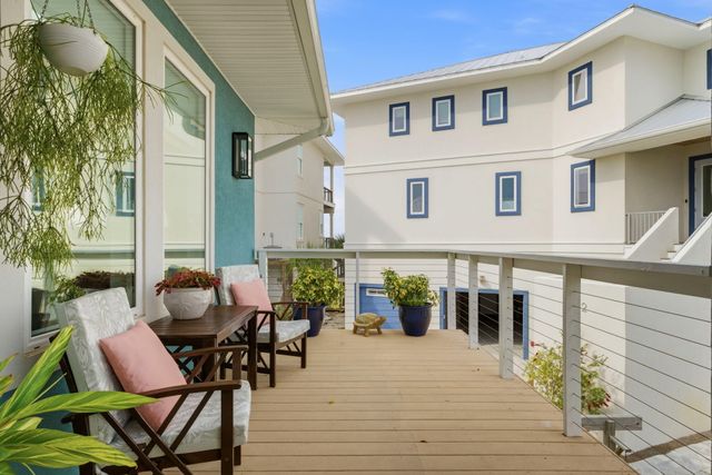 1468 Bermuda Drive, Navarre, FL 32566