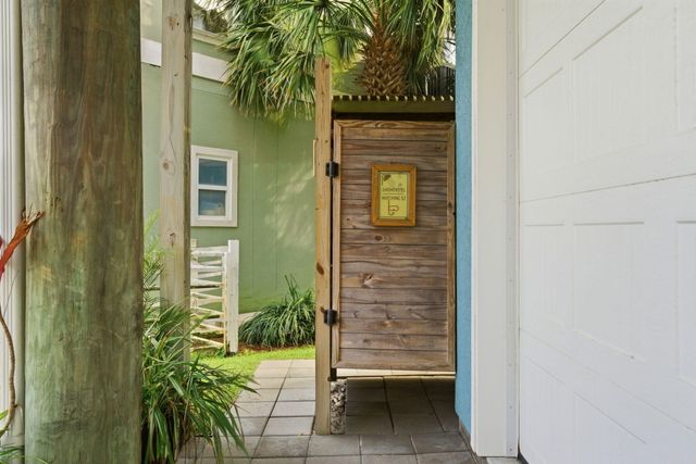 1468 Bermuda Drive, Navarre, FL 32566