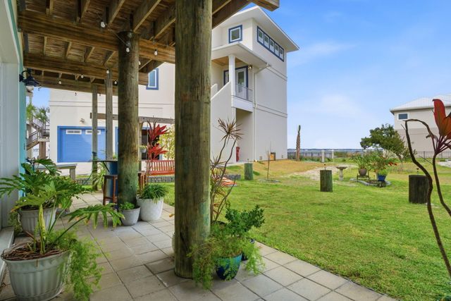 1468 Bermuda Drive, Navarre, FL 32566