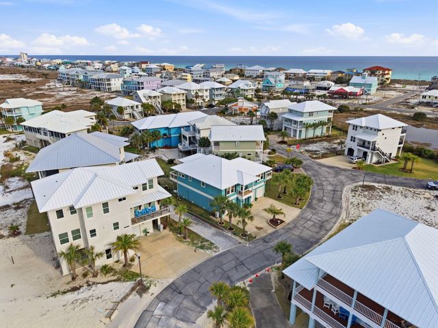 1468 Bermuda Drive, Navarre, FL 32566