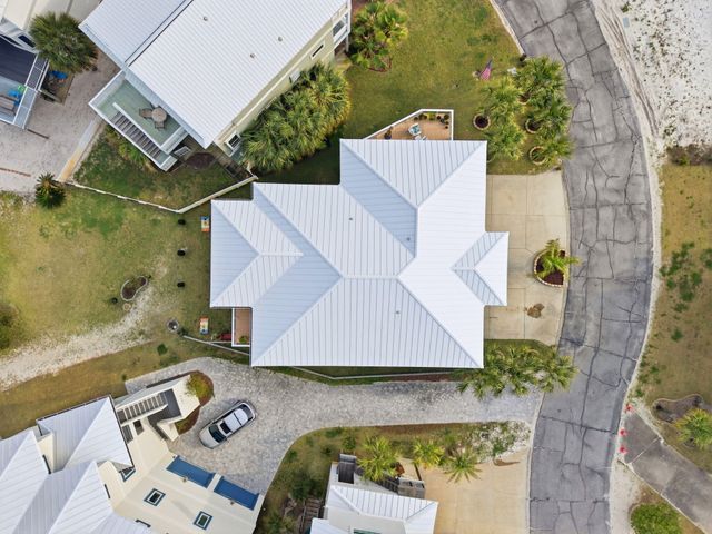 1468 Bermuda Drive, Navarre, FL 32566