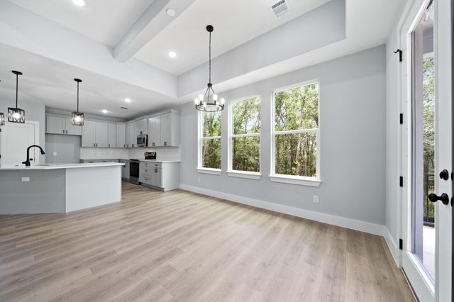 106 Halawa CT, Bastrop, TX 78602