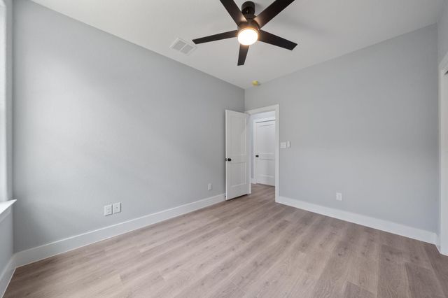 106 Halawa CT, Bastrop, TX 78602