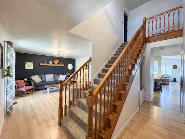 157 S Peachwood Dr., Haysville, KS 67060