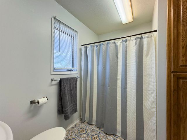 157 S Peachwood Dr., Haysville, KS 67060