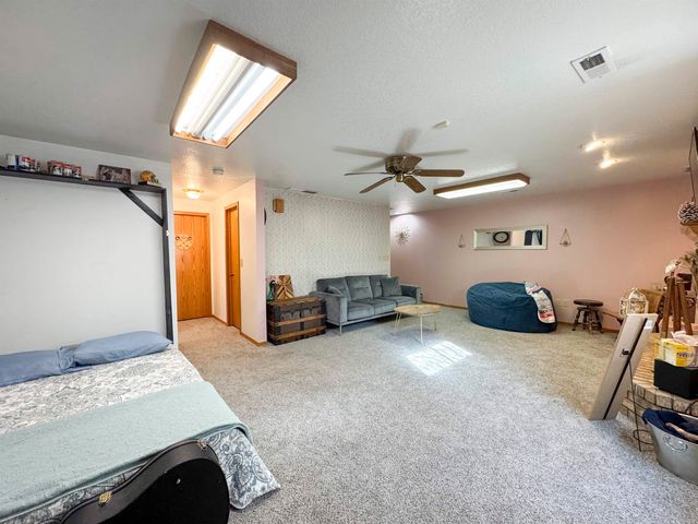 157 S Peachwood Dr., Haysville, KS 67060