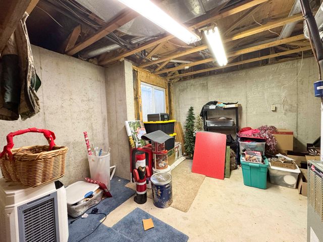 157 S Peachwood Dr., Haysville, KS 67060