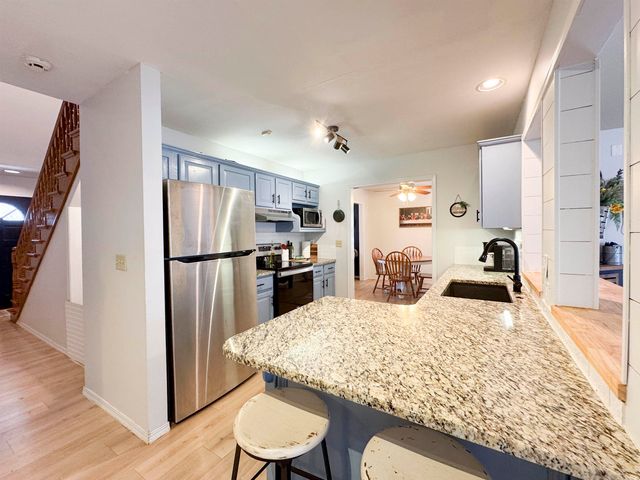 157 S Peachwood Dr., Haysville, KS 67060