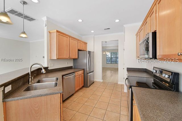 154 Regent Ave, Bluffton, SC 29910