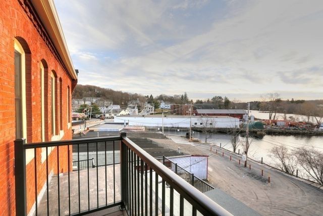 15 Washington Street B, Hudson, MA 01749