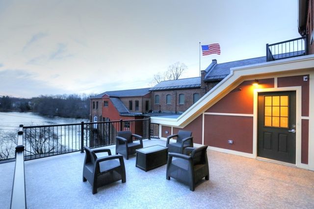 15 Washington Street B, Hudson, MA 01749