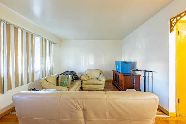 641 W 54th Place, Chicago, IL 60609