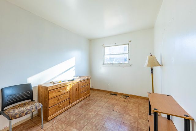 641 W 54th Place, Chicago, IL 60609