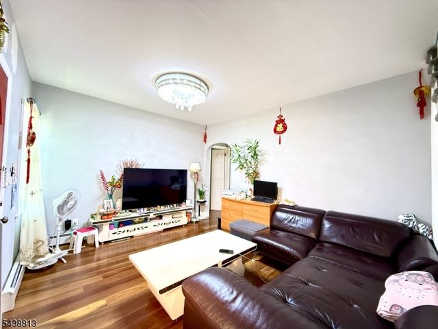 110 Randolph Ave, South Plainfield Boro, NJ 07080
