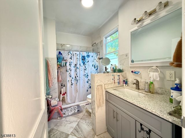 110 Randolph Ave, South Plainfield Boro, NJ 07080