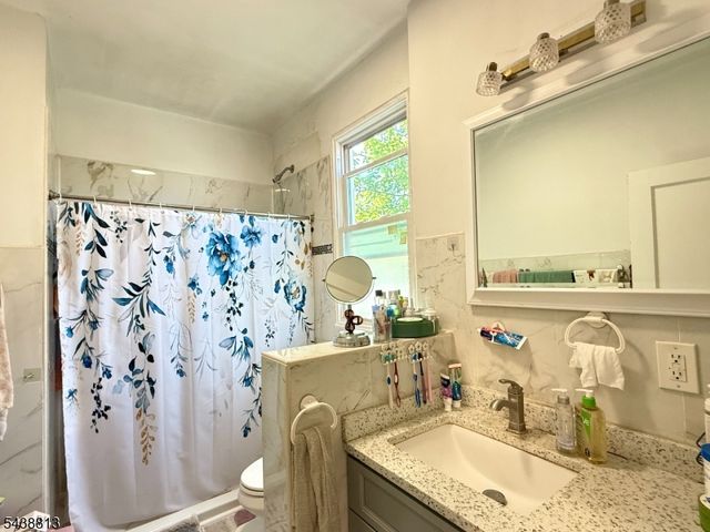 110 Randolph Ave, South Plainfield Boro, NJ 07080