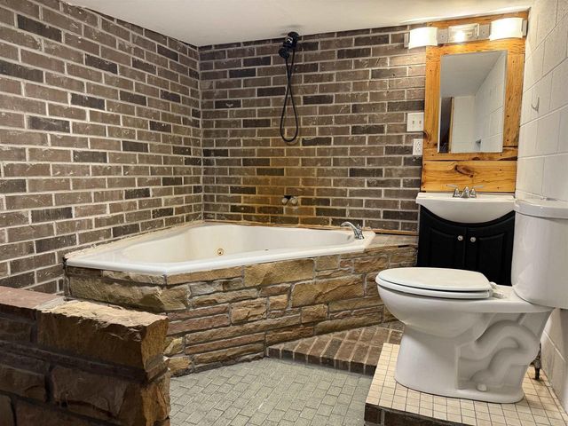 6170 SHERRIE LANE, Gillett, WI 54124