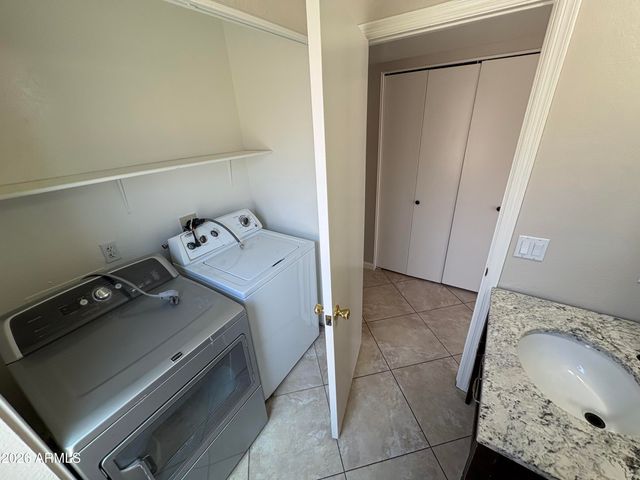 19821 N 9th Place, Phoenix, AZ 85024