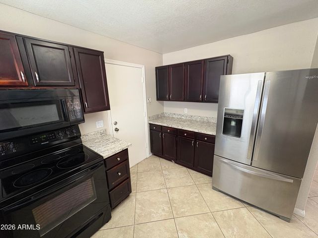 19821 N 9th Place, Phoenix, AZ 85024