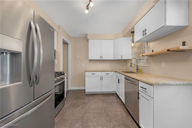 85 E 205th Street, Euclid, OH 44123