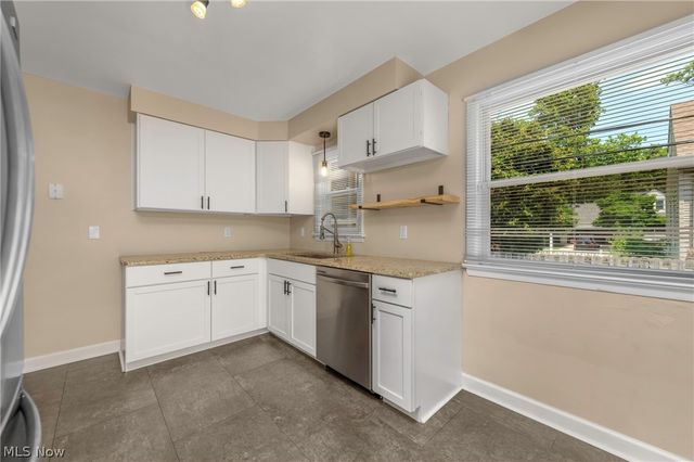 85 E 205th Street, Euclid, OH 44123