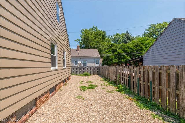 85 E 205th Street, Euclid, OH 44123