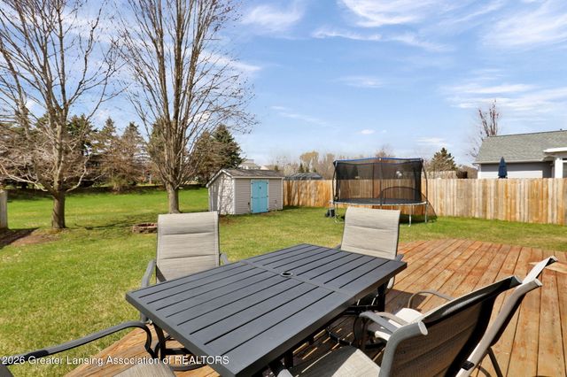 1375 Daylily, Holt, MI 48842