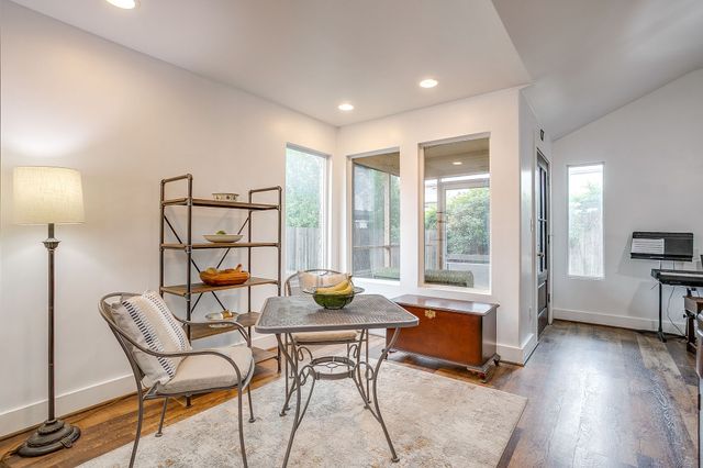 2119 Stanley Avenue, Fort Worth, TX 76110