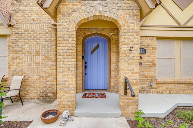 2119 Stanley Avenue, Fort Worth, TX 76110