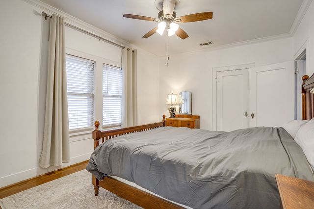 2119 Stanley Avenue, Fort Worth, TX 76110