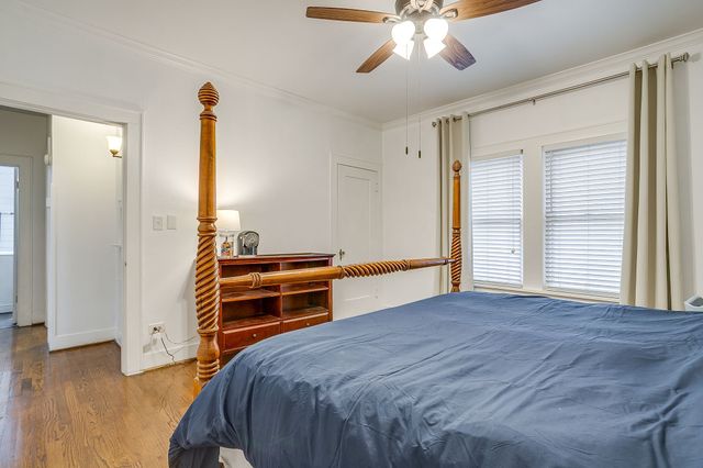 2119 Stanley Avenue, Fort Worth, TX 76110