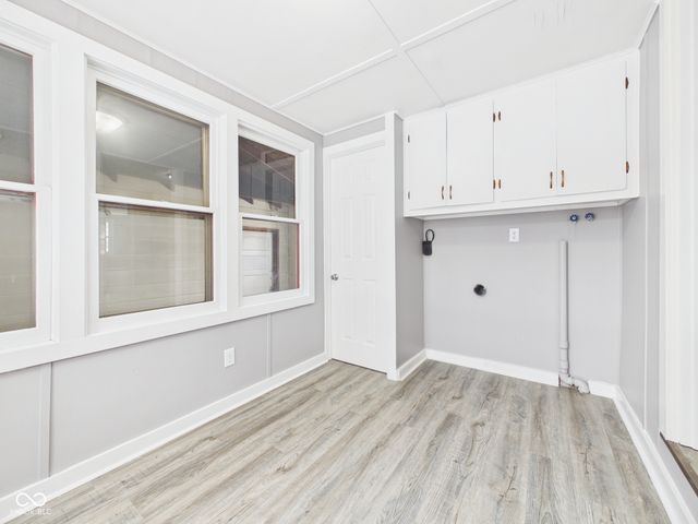 124 W Cross Street, Anderson, IN 46012